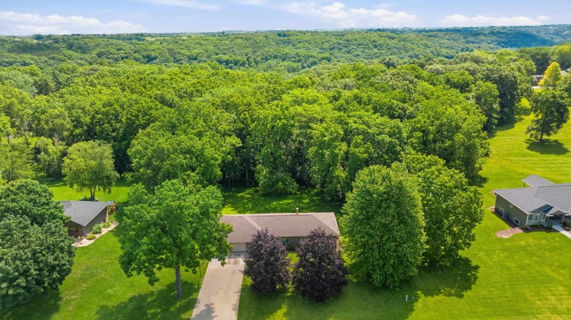 45 Roosevelt, EAST DUBUQUE, Illinois 61025, 4 Bedrooms Bedrooms, ,3 BathroomsBathrooms,House,For Sale,Roosevelt,202603886