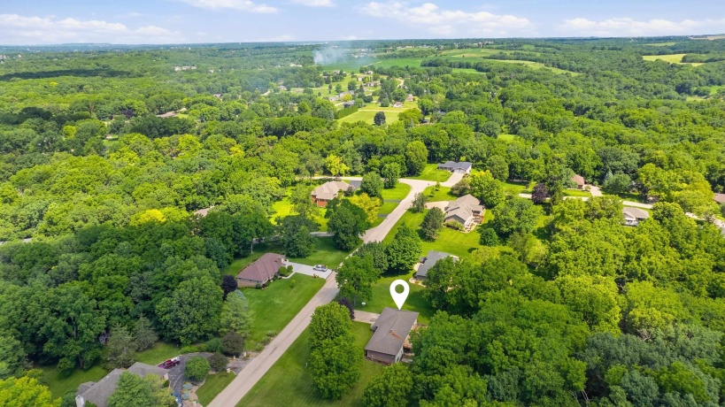 45 Roosevelt, EAST DUBUQUE, Illinois 61025, 4 Bedrooms Bedrooms, ,3 BathroomsBathrooms,House,For Sale,Roosevelt,202603886