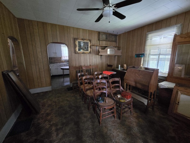 202 ELKHORN, POLO, Illinois 61064, 1 Bedroom Bedrooms, ,1 BathroomBathrooms,House,For Sale,ELKHORN,202603887