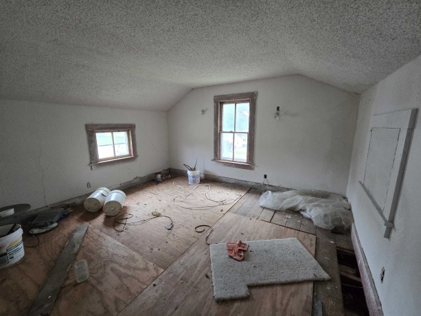 202 ELKHORN, POLO, Illinois 61064, 1 Bedroom Bedrooms, ,1 BathroomBathrooms,House,For Sale,ELKHORN,202603887