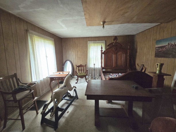 202 ELKHORN, POLO, Illinois 61064, 1 Bedroom Bedrooms, ,1 BathroomBathrooms,House,For Sale,ELKHORN,202603887