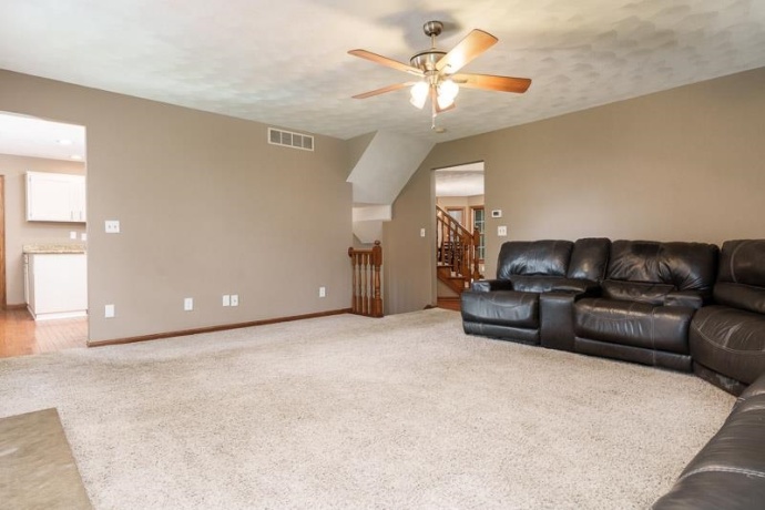 8404 Centaur, MACHESNEY PARK, Illinois 61115, 3 Bedrooms Bedrooms, ,3 BathroomsBathrooms,House,For Sale,Centaur,202603888