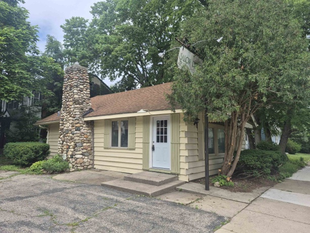 2203 CUMBERLAND, ROCKFORD, Illinois 61103, ,House,For Sale,CUMBERLAND,202603891