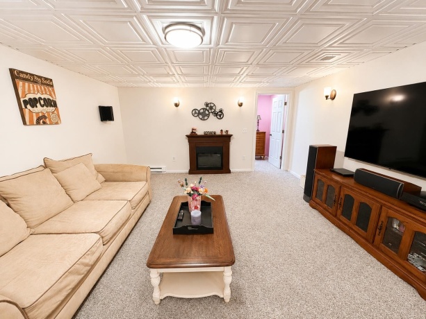 614 Moth, PECATONICA, Illinois 61063, 5 Bedrooms Bedrooms, ,2 BathroomsBathrooms,House,For Sale,Moth,202603438
