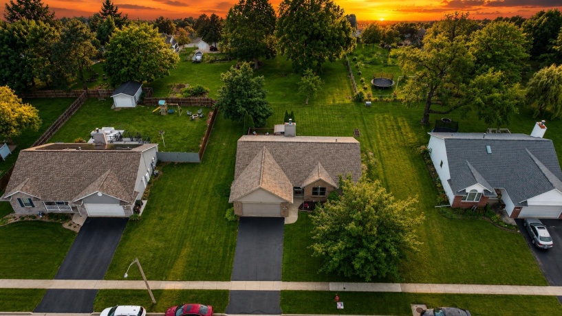 614 Moth, PECATONICA, Illinois 61063, 5 Bedrooms Bedrooms, ,2 BathroomsBathrooms,House,For Sale,Moth,202603438