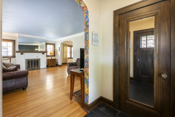 816 PARIS, ROCKFORD, Illinois 61107, 4 Bedrooms Bedrooms, ,2 BathroomsBathrooms,House,For Sale,PARIS,202603899
