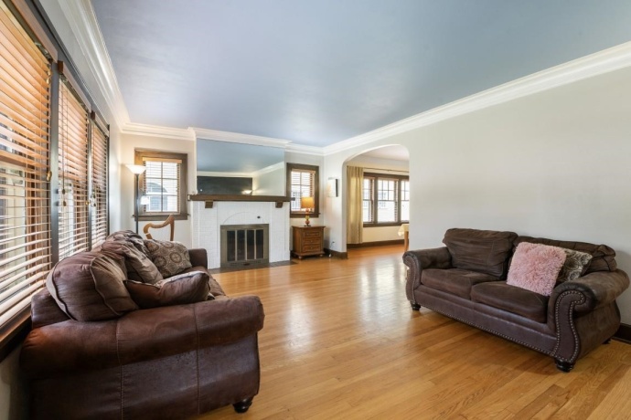 816 PARIS, ROCKFORD, Illinois 61107, 4 Bedrooms Bedrooms, ,2 BathroomsBathrooms,House,For Sale,PARIS,202603899