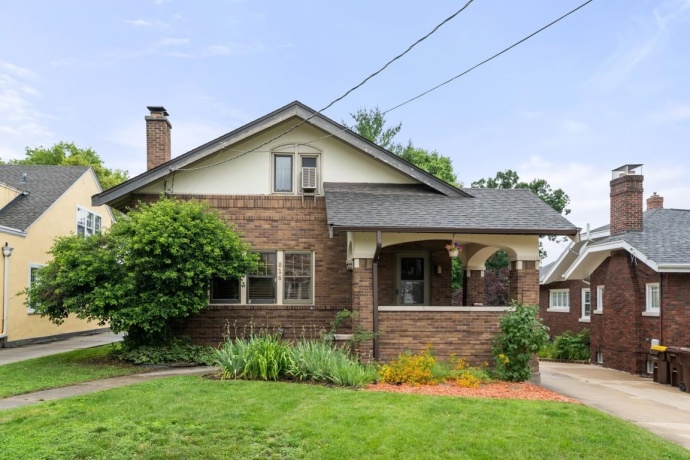 816 PARIS, ROCKFORD, Illinois 61107, 4 Bedrooms Bedrooms, ,2 BathroomsBathrooms,House,For Sale,PARIS,202603899