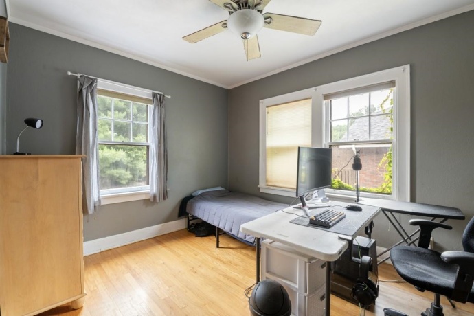 816 PARIS, ROCKFORD, Illinois 61107, 4 Bedrooms Bedrooms, ,2 BathroomsBathrooms,House,For Sale,PARIS,202603899