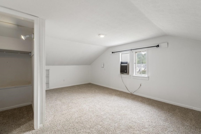 816 PARIS, ROCKFORD, Illinois 61107, 4 Bedrooms Bedrooms, ,2 BathroomsBathrooms,House,For Sale,PARIS,202603899