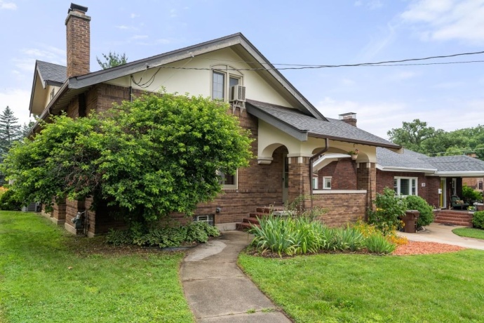 816 PARIS, ROCKFORD, Illinois 61107, 4 Bedrooms Bedrooms, ,2 BathroomsBathrooms,House,For Sale,PARIS,202603899