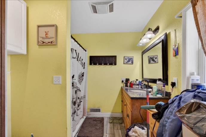 10112 High, STILLMAN VALLEY, Illinois 61084, 3 Bedrooms Bedrooms, ,1 BathroomBathrooms,House,For Sale,High,202603910