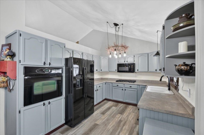 864 Campton, ROCKFORD, Illinois 61102, 3 Bedrooms Bedrooms, ,2 BathroomsBathrooms,House,For Sale,Campton,202603913