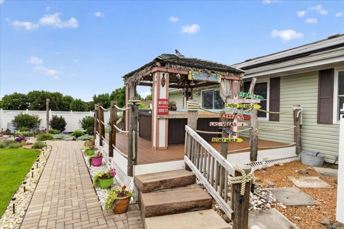 864 Campton, ROCKFORD, Illinois 61102, 3 Bedrooms Bedrooms, ,2 BathroomsBathrooms,House,For Sale,Campton,202603913