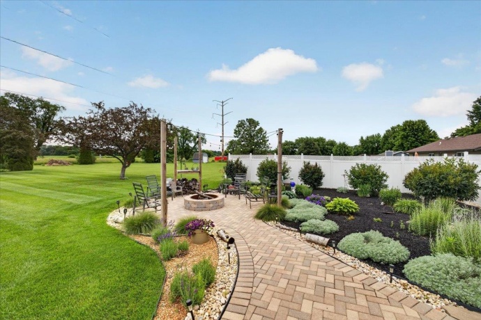 864 Campton, ROCKFORD, Illinois 61102, 3 Bedrooms Bedrooms, ,2 BathroomsBathrooms,House,For Sale,Campton,202603913