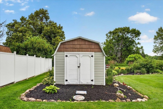 864 Campton, ROCKFORD, Illinois 61102, 3 Bedrooms Bedrooms, ,2 BathroomsBathrooms,House,For Sale,Campton,202603913