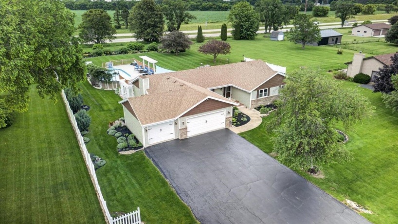 864 Campton, ROCKFORD, Illinois 61102, 3 Bedrooms Bedrooms, ,2 BathroomsBathrooms,House,For Sale,Campton,202603913