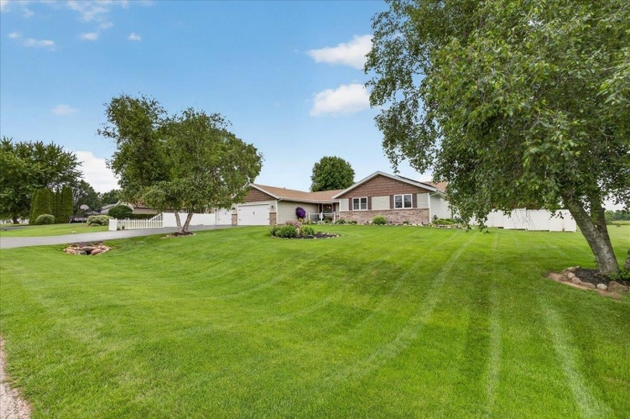 864 Campton, ROCKFORD, Illinois 61102, 3 Bedrooms Bedrooms, ,2 BathroomsBathrooms,House,For Sale,Campton,202603913
