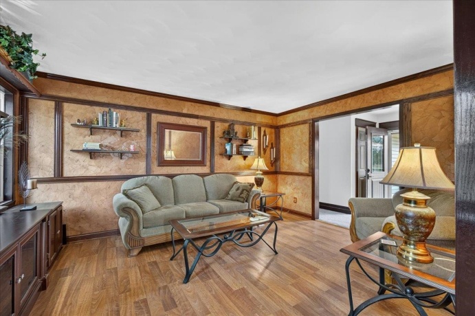 864 Campton, ROCKFORD, Illinois 61102, 3 Bedrooms Bedrooms, ,2 BathroomsBathrooms,House,For Sale,Campton,202603913