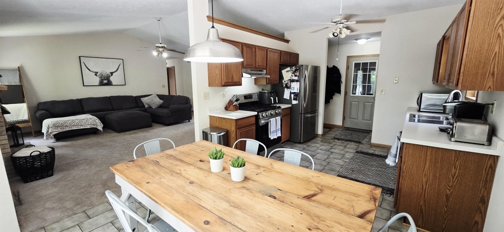 5003 TRAFFORD, LOVES PARK, Illinois 61111, 3 Bedrooms Bedrooms, ,3 BathroomsBathrooms,House,For Sale,TRAFFORD,202603915