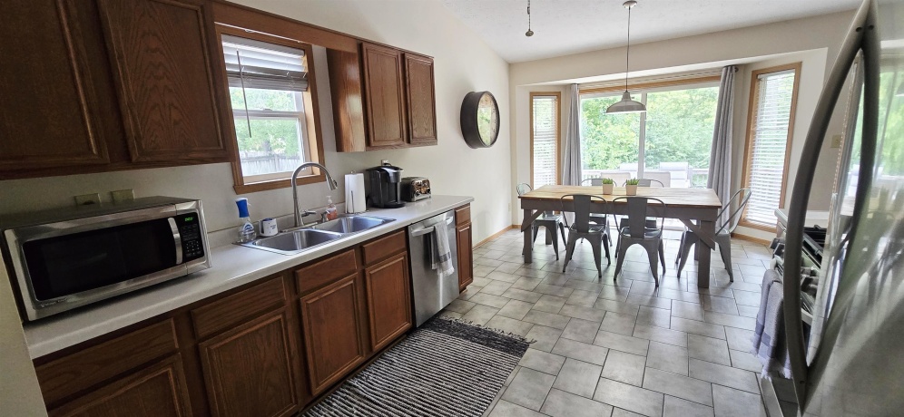 5003 TRAFFORD, LOVES PARK, Illinois 61111, 3 Bedrooms Bedrooms, ,3 BathroomsBathrooms,House,For Sale,TRAFFORD,202603915