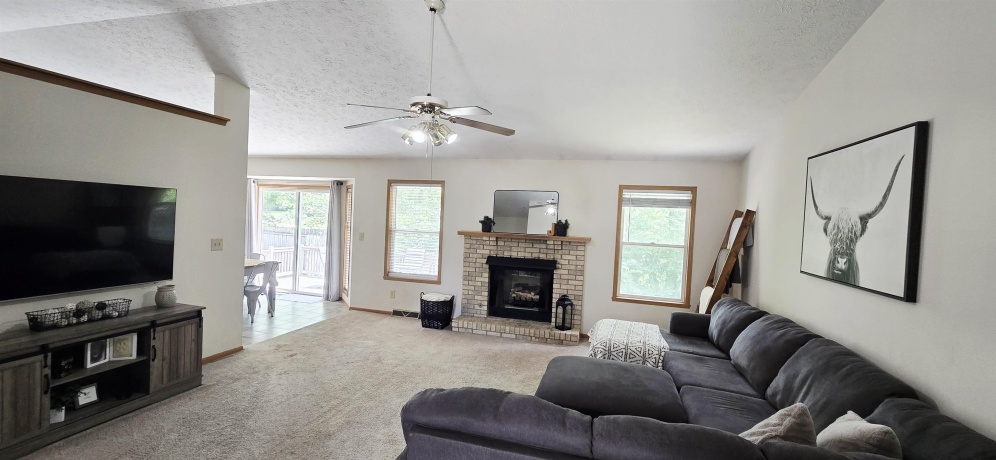 5003 TRAFFORD, LOVES PARK, Illinois 61111, 3 Bedrooms Bedrooms, ,3 BathroomsBathrooms,House,For Sale,TRAFFORD,202603915
