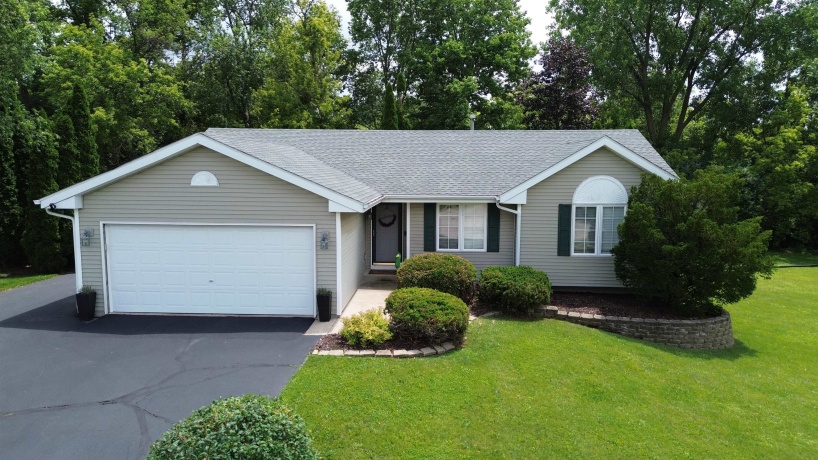 5003 TRAFFORD, LOVES PARK, Illinois 61111, 3 Bedrooms Bedrooms, ,3 BathroomsBathrooms,House,For Sale,TRAFFORD,202603915