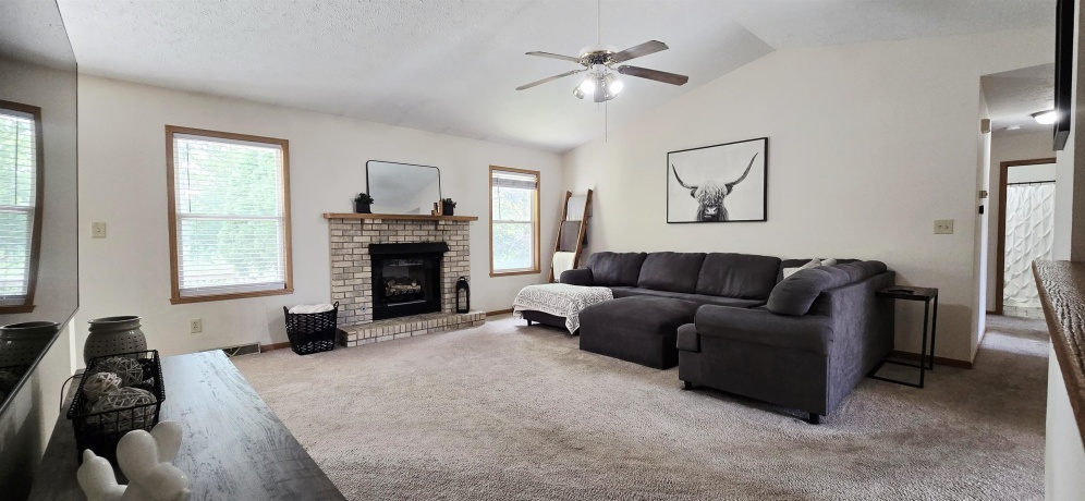5003 TRAFFORD, LOVES PARK, Illinois 61111, 3 Bedrooms Bedrooms, ,3 BathroomsBathrooms,House,For Sale,TRAFFORD,202603915