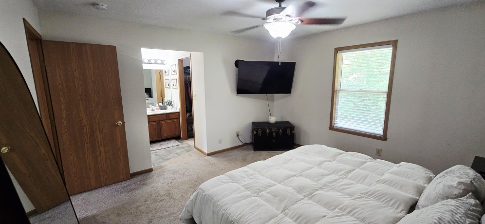 5003 TRAFFORD, LOVES PARK, Illinois 61111, 3 Bedrooms Bedrooms, ,3 BathroomsBathrooms,House,For Sale,TRAFFORD,202603915