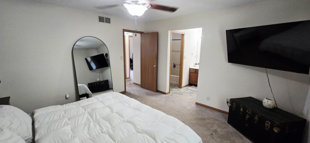 5003 TRAFFORD, LOVES PARK, Illinois 61111, 3 Bedrooms Bedrooms, ,3 BathroomsBathrooms,House,For Sale,TRAFFORD,202603915