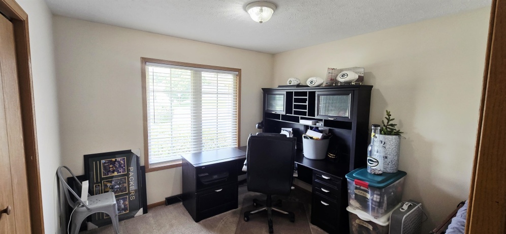 5003 TRAFFORD, LOVES PARK, Illinois 61111, 3 Bedrooms Bedrooms, ,3 BathroomsBathrooms,House,For Sale,TRAFFORD,202603915