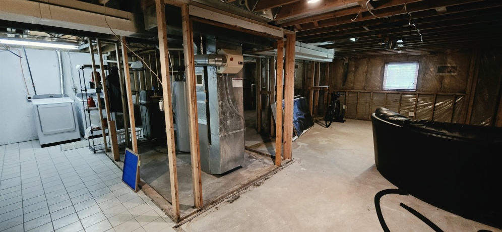 5003 TRAFFORD, LOVES PARK, Illinois 61111, 3 Bedrooms Bedrooms, ,3 BathroomsBathrooms,House,For Sale,TRAFFORD,202603915