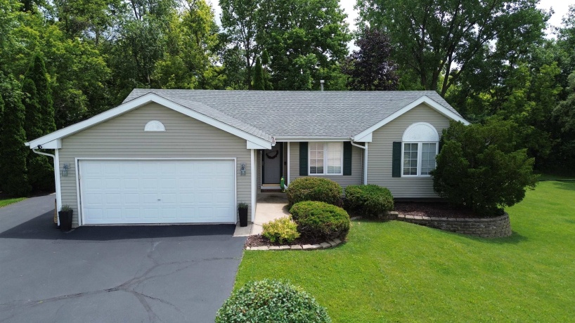 5003 TRAFFORD, LOVES PARK, Illinois 61111, 3 Bedrooms Bedrooms, ,3 BathroomsBathrooms,House,For Sale,TRAFFORD,202603915