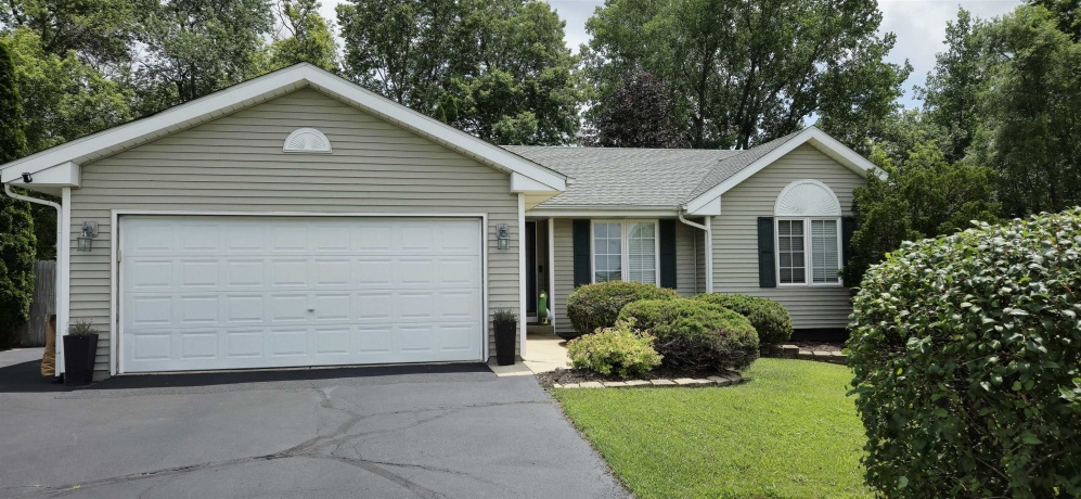 5003 TRAFFORD, LOVES PARK, Illinois 61111, 3 Bedrooms Bedrooms, ,3 BathroomsBathrooms,House,For Sale,TRAFFORD,202603915