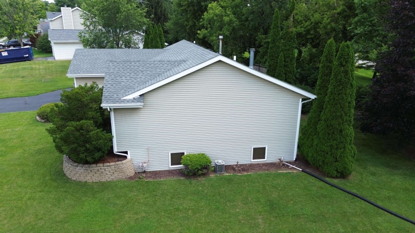 5003 TRAFFORD, LOVES PARK, Illinois 61111, 3 Bedrooms Bedrooms, ,3 BathroomsBathrooms,House,For Sale,TRAFFORD,202603915