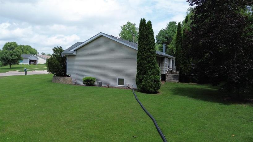 5003 TRAFFORD, LOVES PARK, Illinois 61111, 3 Bedrooms Bedrooms, ,3 BathroomsBathrooms,House,For Sale,TRAFFORD,202603915
