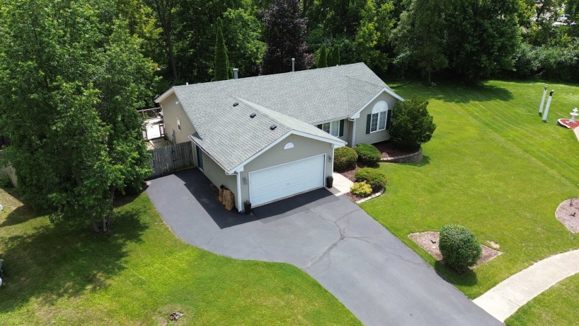 5003 TRAFFORD, LOVES PARK, Illinois 61111, 3 Bedrooms Bedrooms, ,3 BathroomsBathrooms,House,For Sale,TRAFFORD,202603915