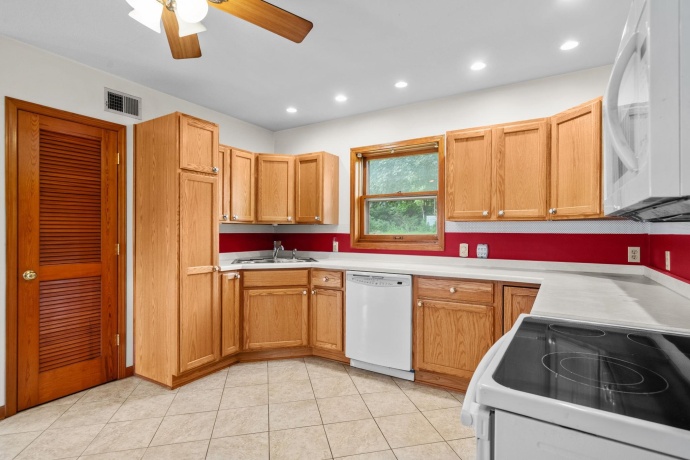 165 Blackhawk (8.97 Acres), OREGON, Illinois 61061, 1 Bedroom Bedrooms, ,1 BathroomBathrooms,House,For Sale,Blackhawk (8.97 Acres),202603918