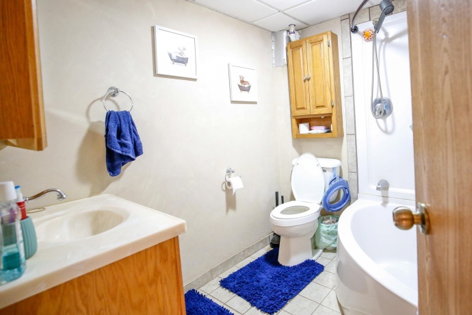 910 Stoney Point, DIXON, Illinois 61021, 4 Bedrooms Bedrooms, ,2 BathroomsBathrooms,House,For Sale,Stoney Point,202603920