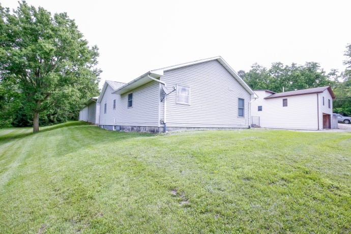 910 Stoney Point, DIXON, Illinois 61021, 4 Bedrooms Bedrooms, ,2 BathroomsBathrooms,House,For Sale,Stoney Point,202603920
