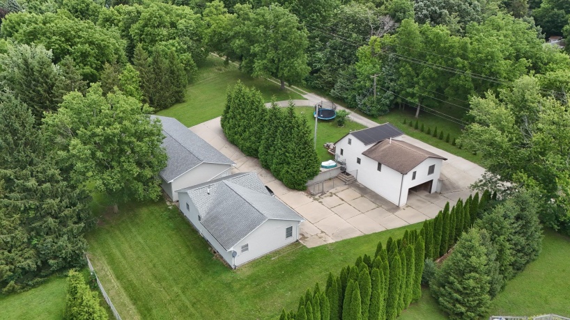 910 Stoney Point, DIXON, Illinois 61021, 4 Bedrooms Bedrooms, ,2 BathroomsBathrooms,House,For Sale,Stoney Point,202603920