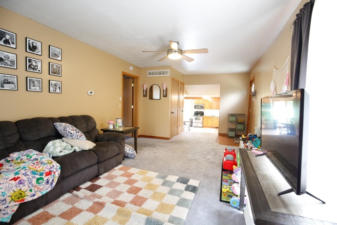 910 Stoney Point, DIXON, Illinois 61021, 4 Bedrooms Bedrooms, ,2 BathroomsBathrooms,House,For Sale,Stoney Point,202603920