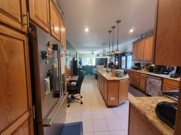 2601 Windflower, Peoria, Illinois 61615, 5 Bedrooms Bedrooms, ,4 BathroomsBathrooms,House,For Sale,Windflower,202603923