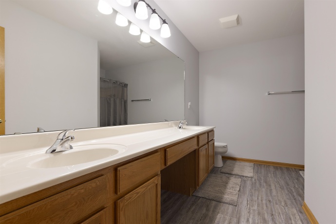 7017 Golden Eagle, LOVES PARK, Illinois 61111, 3 Bedrooms Bedrooms, ,2 BathroomsBathrooms,House,For Sale,Golden Eagle,202603924