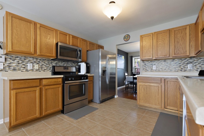 7017 Golden Eagle, LOVES PARK, Illinois 61111, 3 Bedrooms Bedrooms, ,2 BathroomsBathrooms,House,For Sale,Golden Eagle,202603924