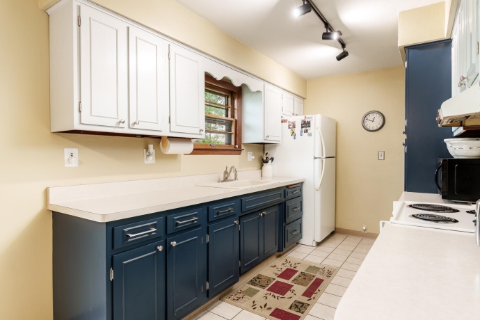 526 RIVERSIDE, LOVES PARK, Illinois 61111, 2 Bedrooms Bedrooms, ,1 BathroomBathrooms,House,For Sale,RIVERSIDE,202603925