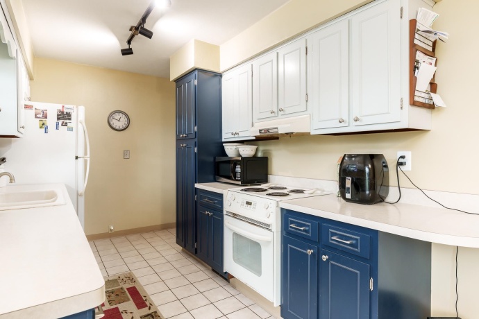 526 RIVERSIDE, LOVES PARK, Illinois 61111, 2 Bedrooms Bedrooms, ,1 BathroomBathrooms,House,For Sale,RIVERSIDE,202603925
