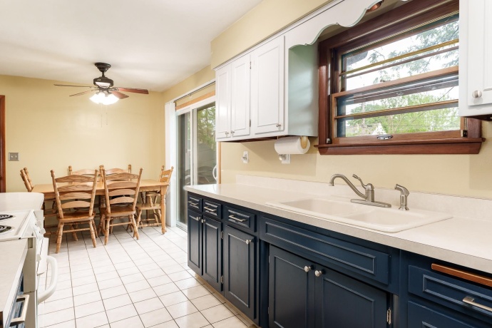 526 RIVERSIDE, LOVES PARK, Illinois 61111, 2 Bedrooms Bedrooms, ,1 BathroomBathrooms,House,For Sale,RIVERSIDE,202603925