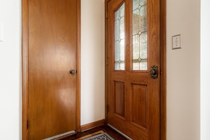 526 RIVERSIDE, LOVES PARK, Illinois 61111, 2 Bedrooms Bedrooms, ,1 BathroomBathrooms,House,For Sale,RIVERSIDE,202603925