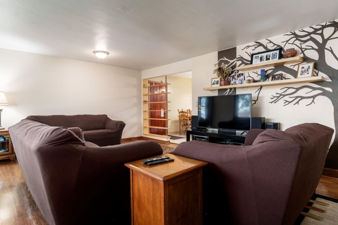 526 RIVERSIDE, LOVES PARK, Illinois 61111, 2 Bedrooms Bedrooms, ,1 BathroomBathrooms,House,For Sale,RIVERSIDE,202603925